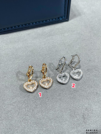 Ch0pard heart di*m*nd earrings