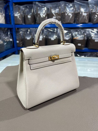 H**mes kelly gold-tone hardware 25 28