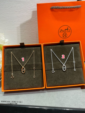 H**mes petit h necklace