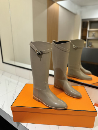 ua H**mes jumping boots