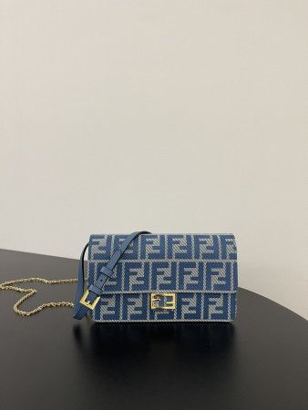 f**di baguette blue De*1m effect ff jacquard bag 15x6x27 cm