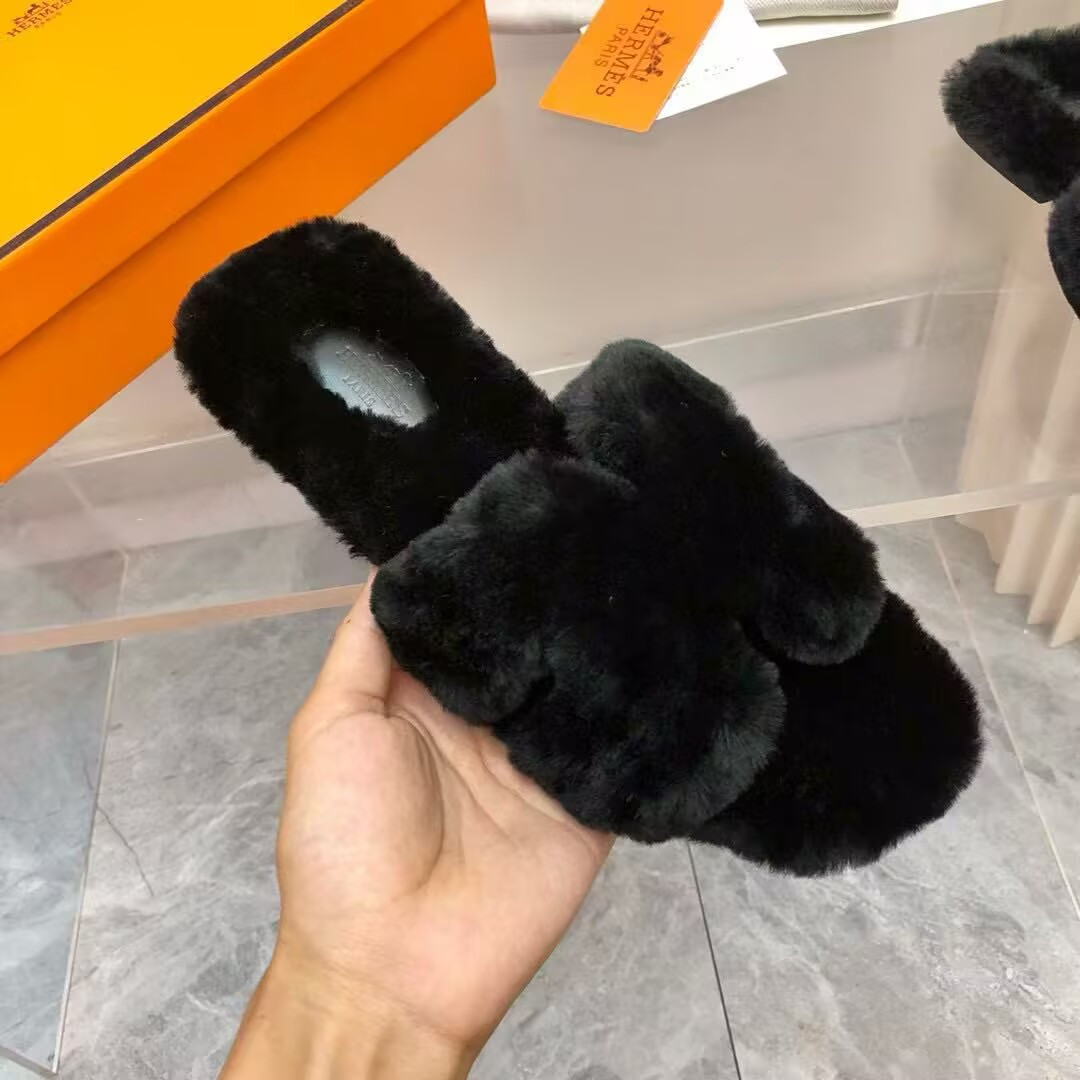 ua H**mes chypre sandal