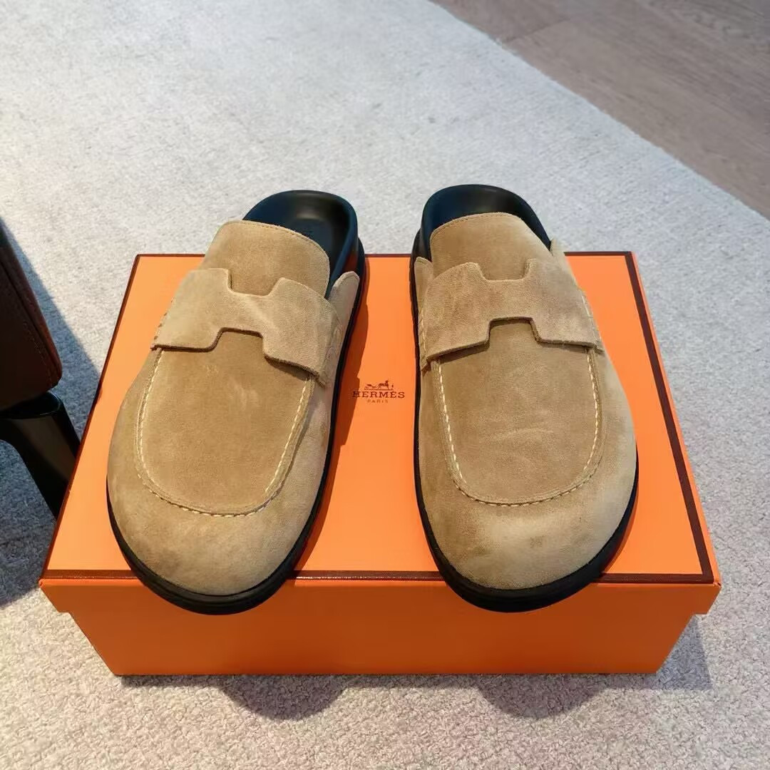 ua H**mes slippers