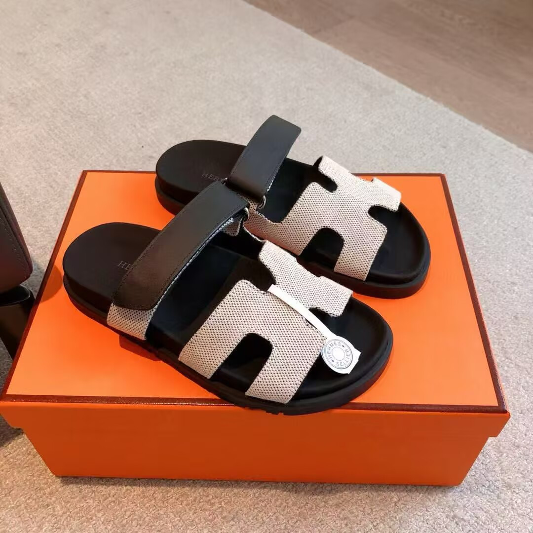 ua H**mes chypre sandal