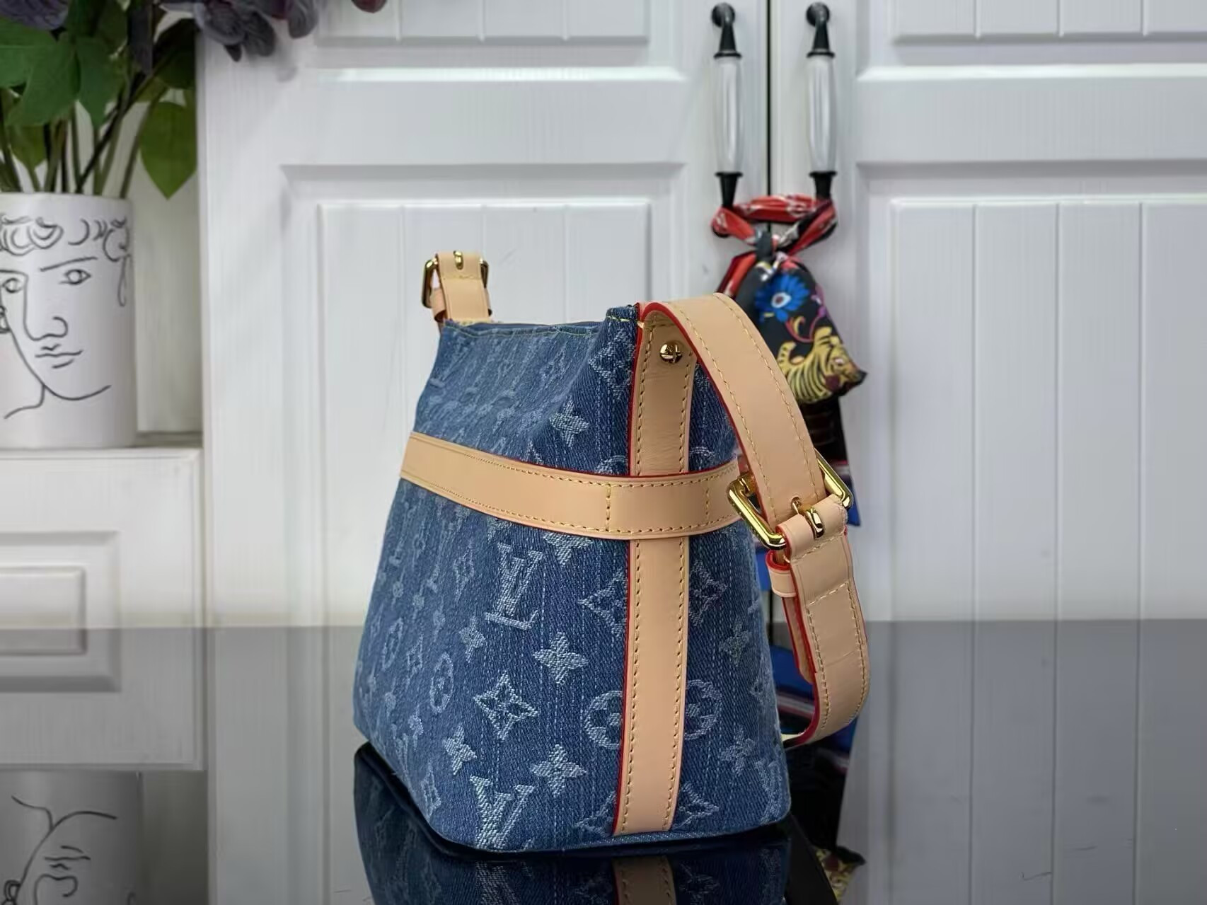 LV Monogram Cruiser Toiletry Hand Bag M27945 22x13.5x12cm