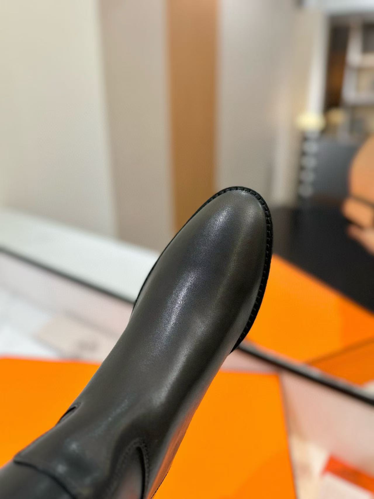 ua H**mes jumping boots