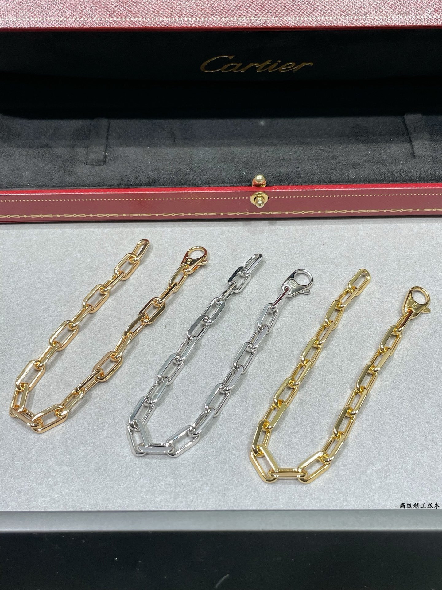 Ca*t*er santos de bracelet(chain length 20cm)