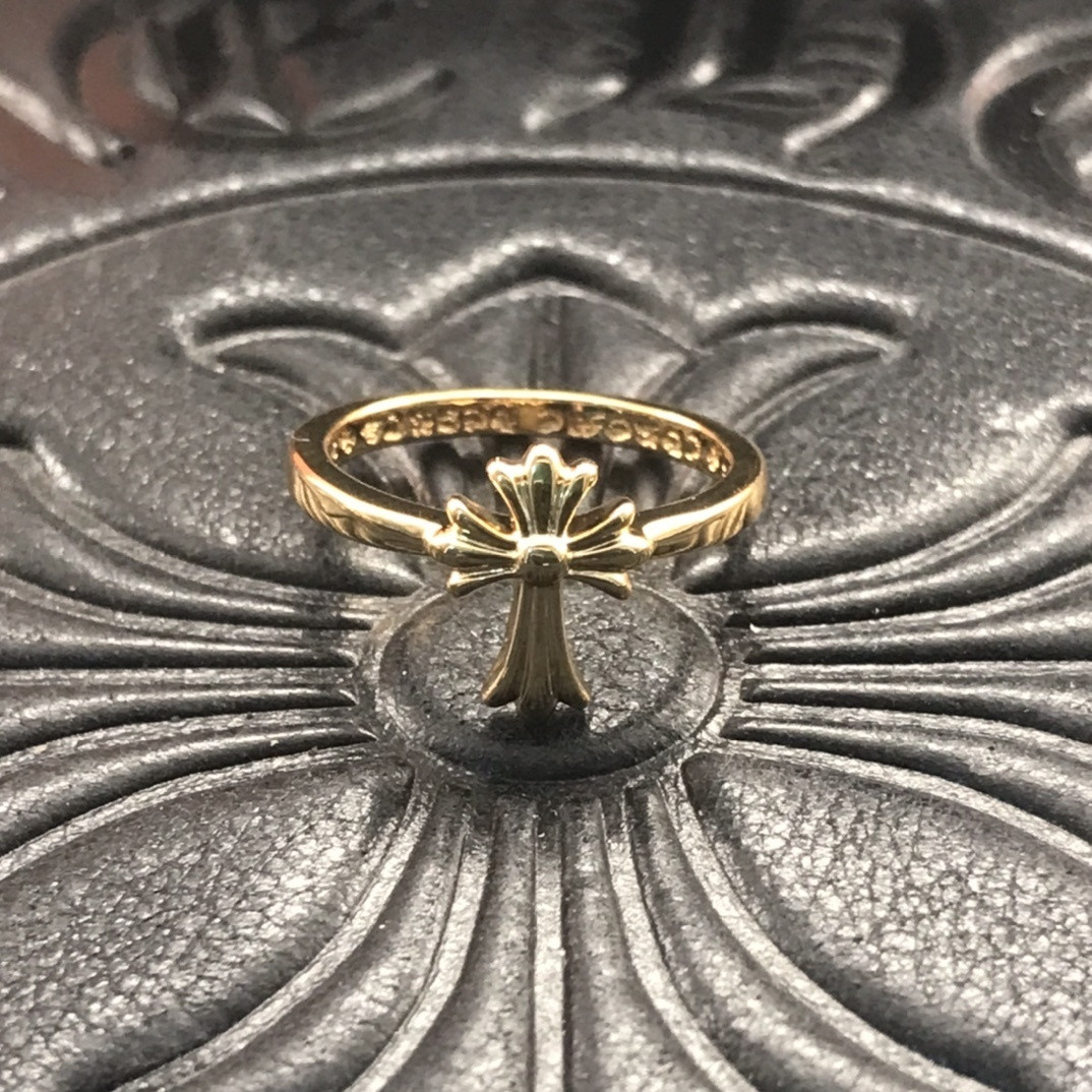 Ch**me He**ts small cross flower ring