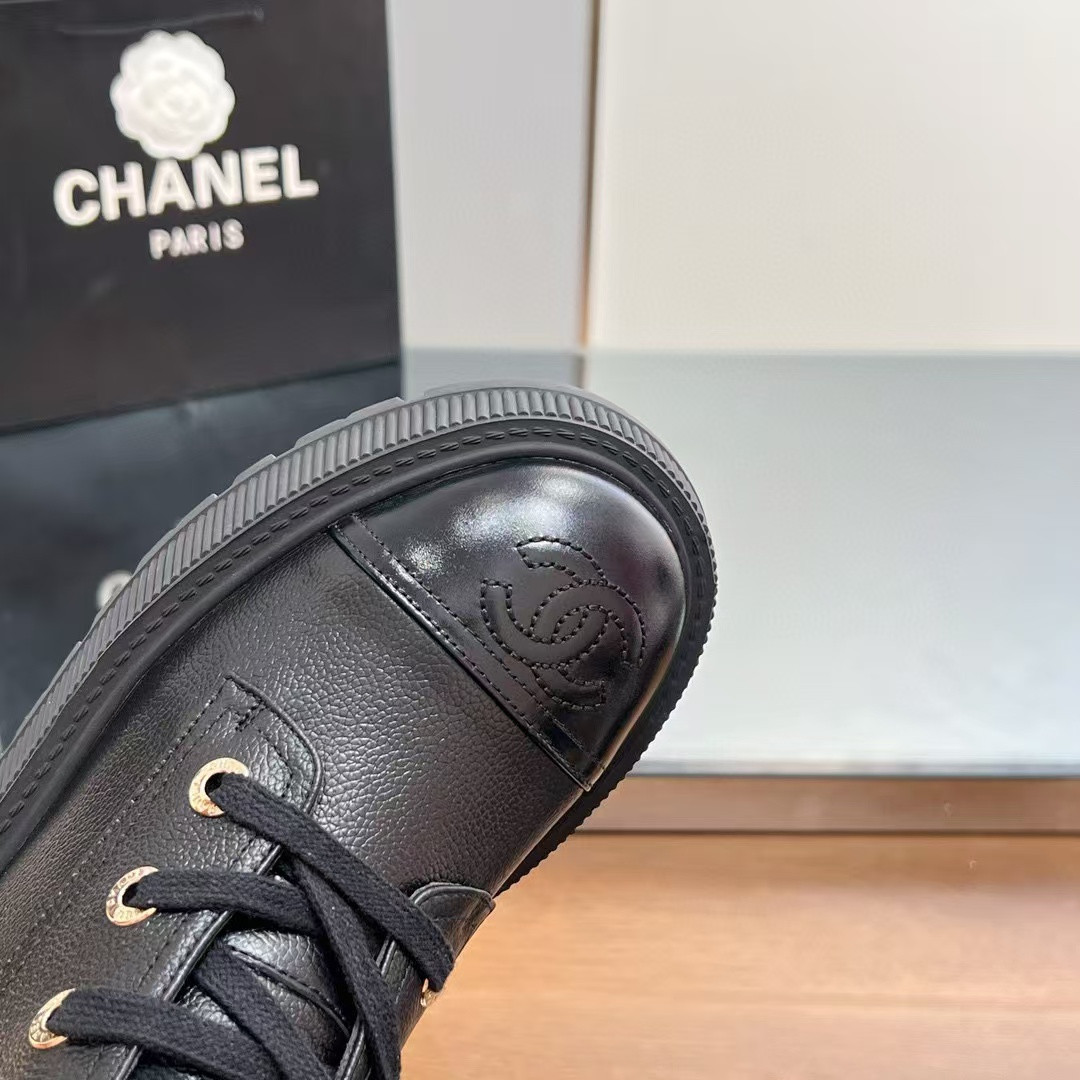 ua Ch*el boots