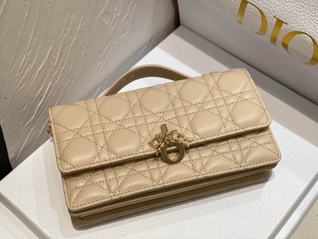 miss D*or mini handbag beige cannage woven pattern lambskin s0980onmj-m116 21 x 11.5 x 4.5 cm