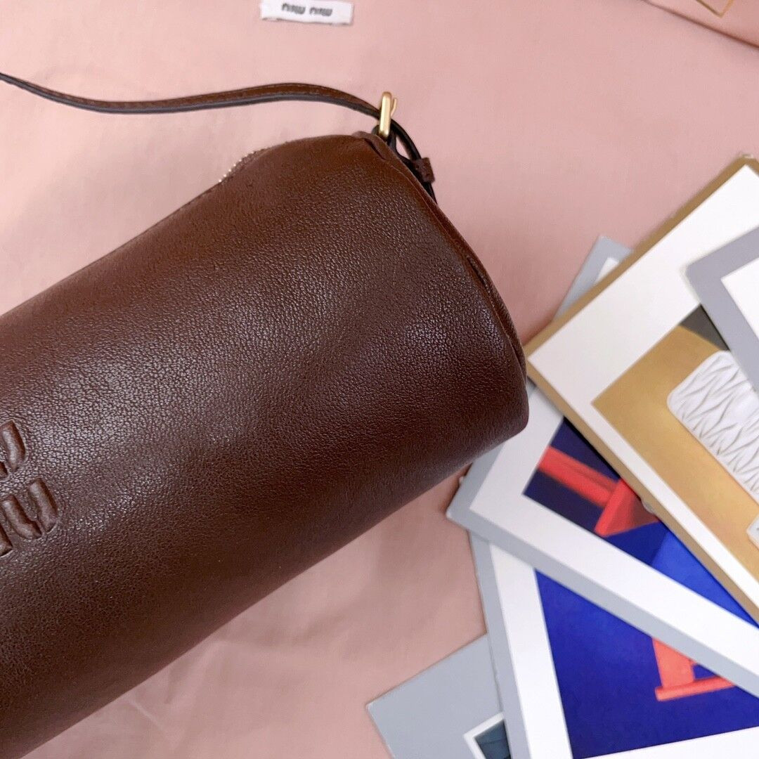 M1v M1v nappa leather pouch 22x9x9cm