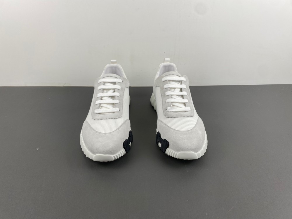 ua H**mes bouncing sneaker
