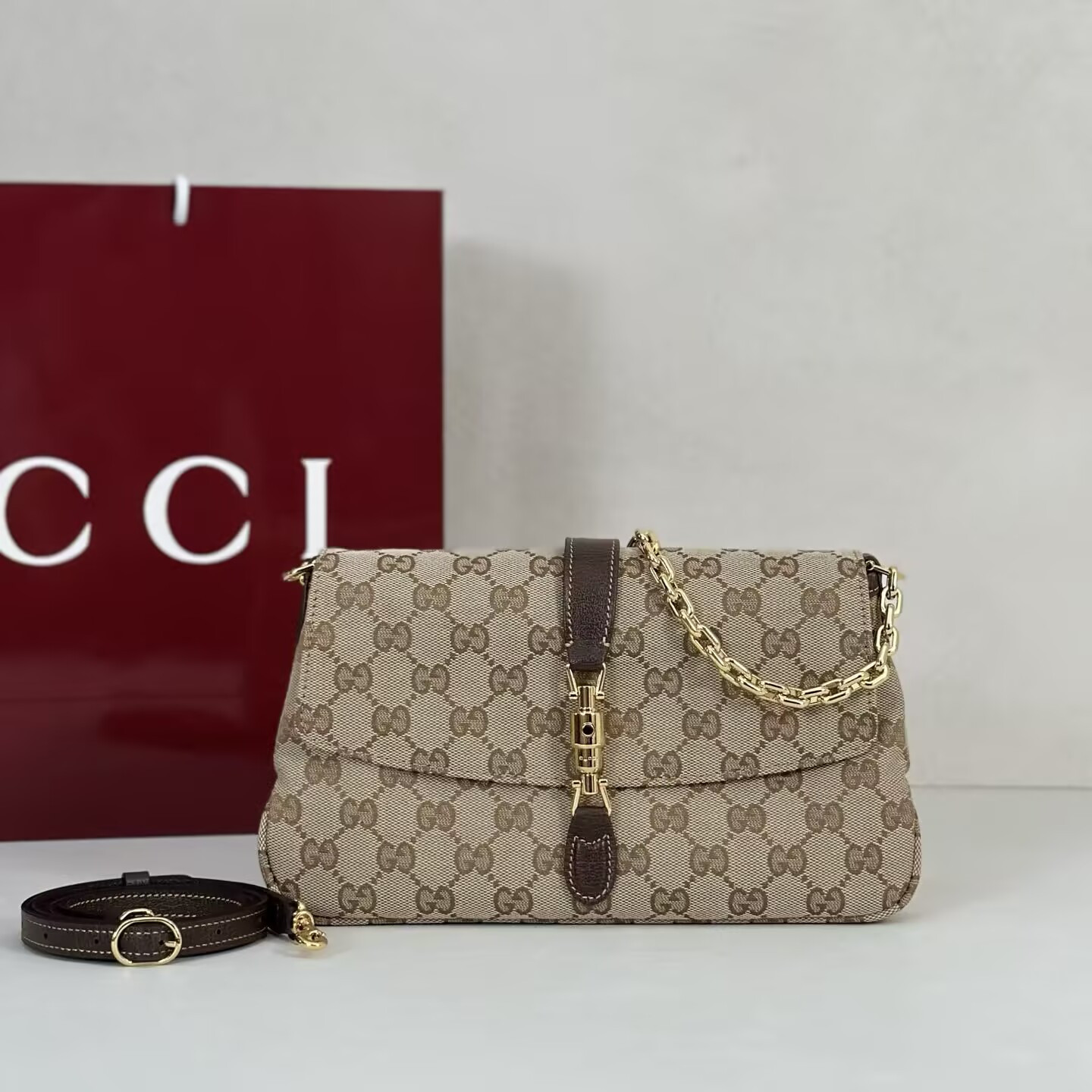 G*u*i aperitivo medium shoulder bag 26x14.5x3.5cm