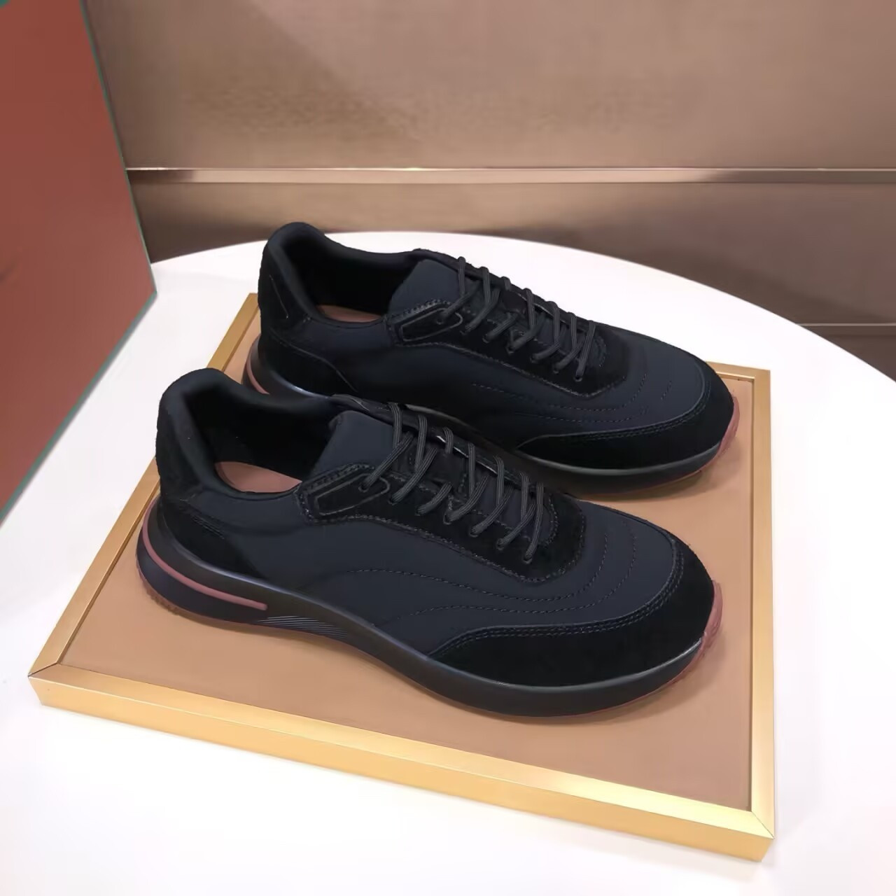 ua L**o p*ana week end walk sneakers