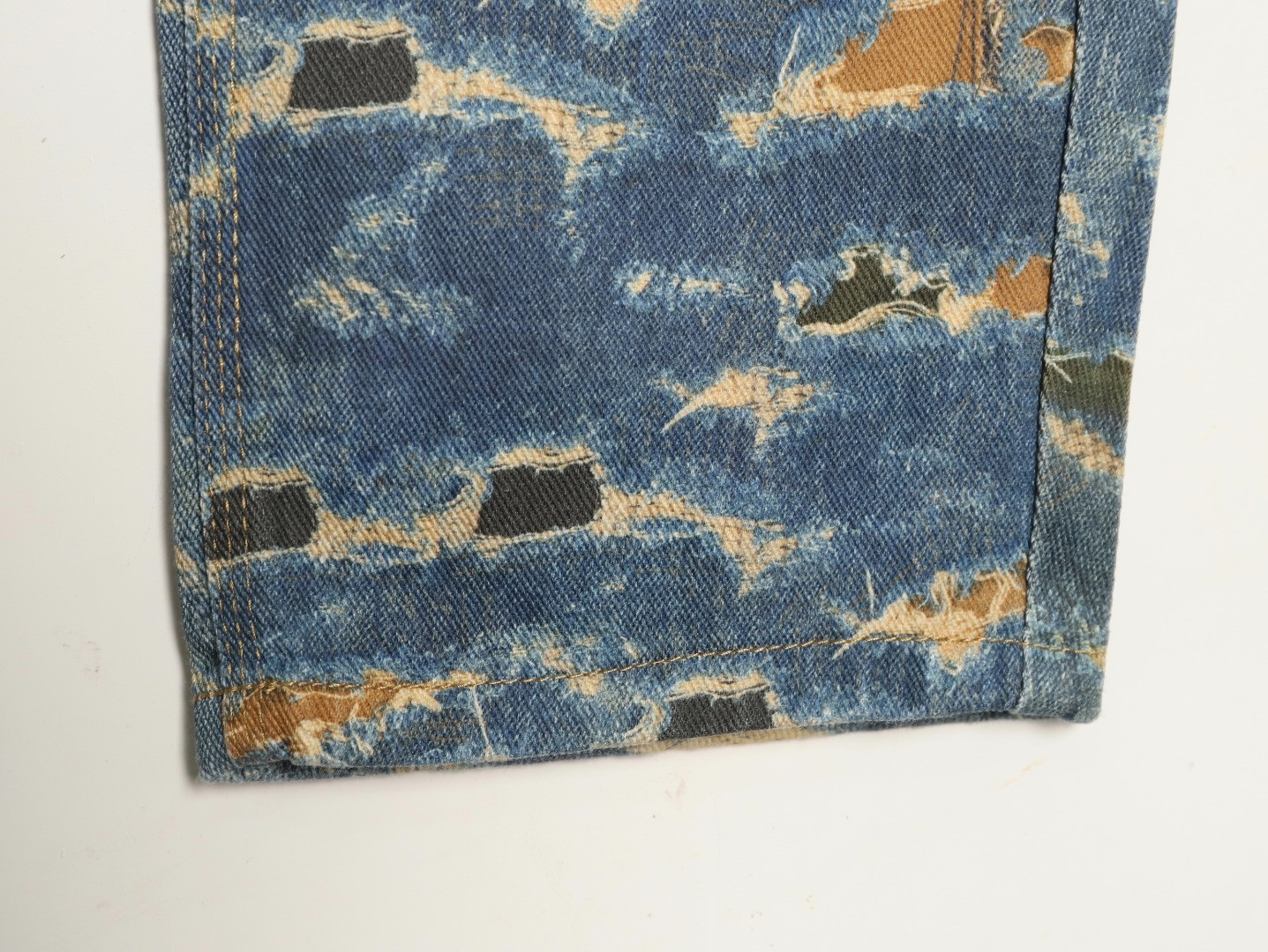 G1uenchy jeans