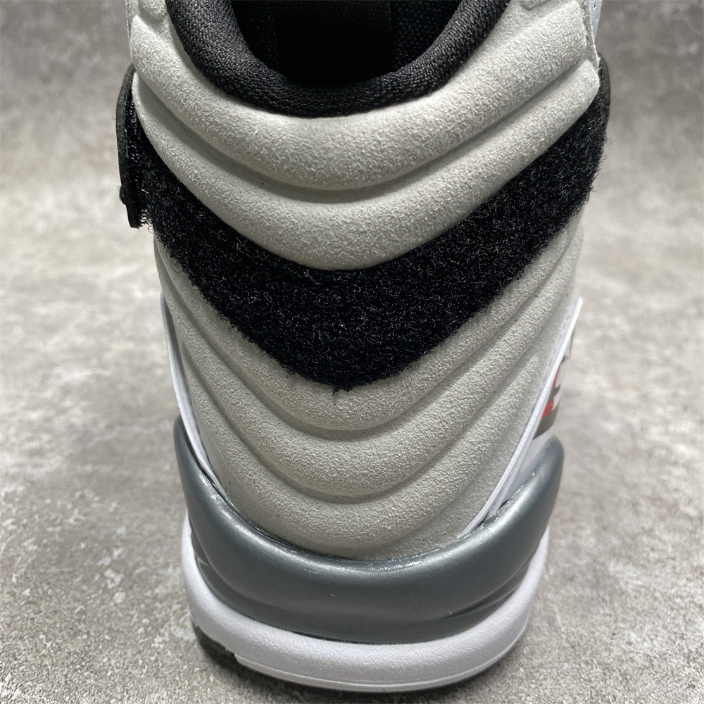AIR JORDAN 8 RETRO 