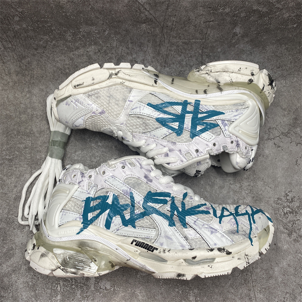 ua runner Gr*ffiti white blue runner Gr*ffiti white blue