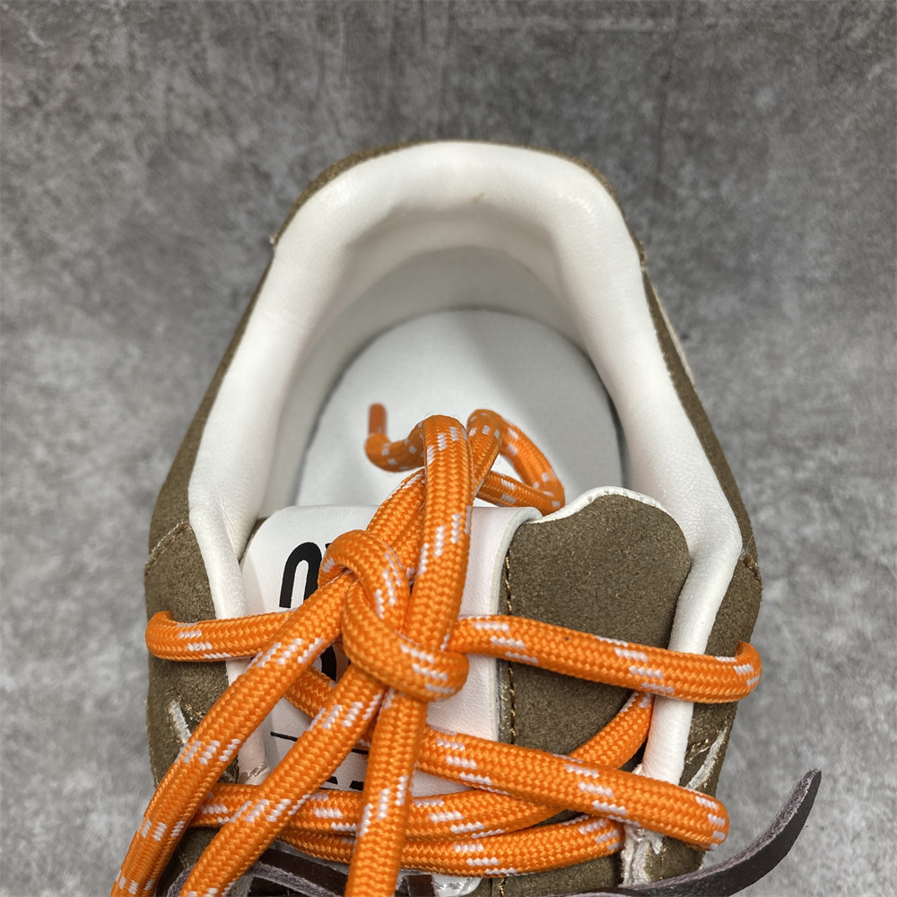 ua m1v m1v x new Ba1an*e 530 sl suede sneakers