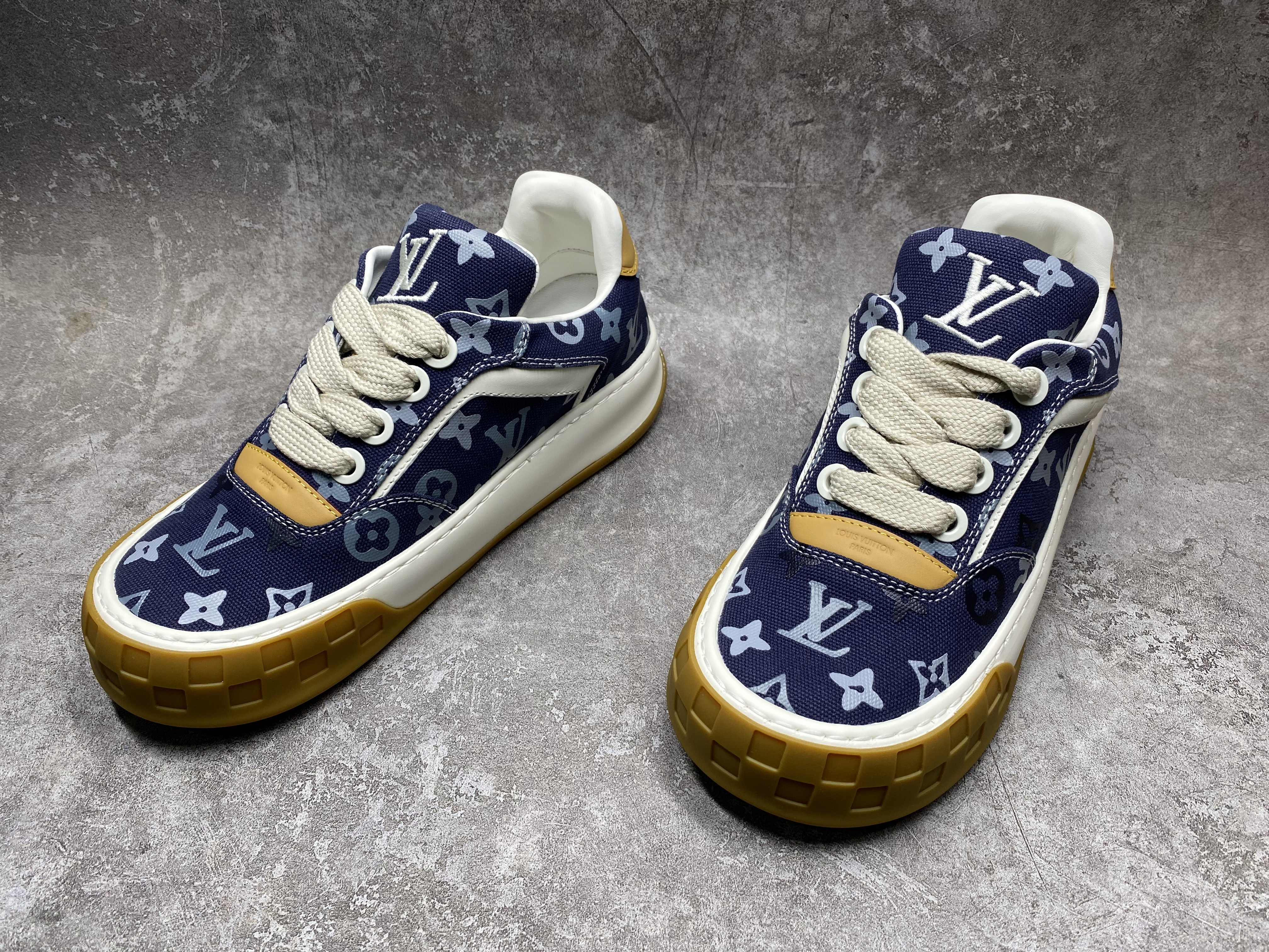 UA LV Tilted Sneaker