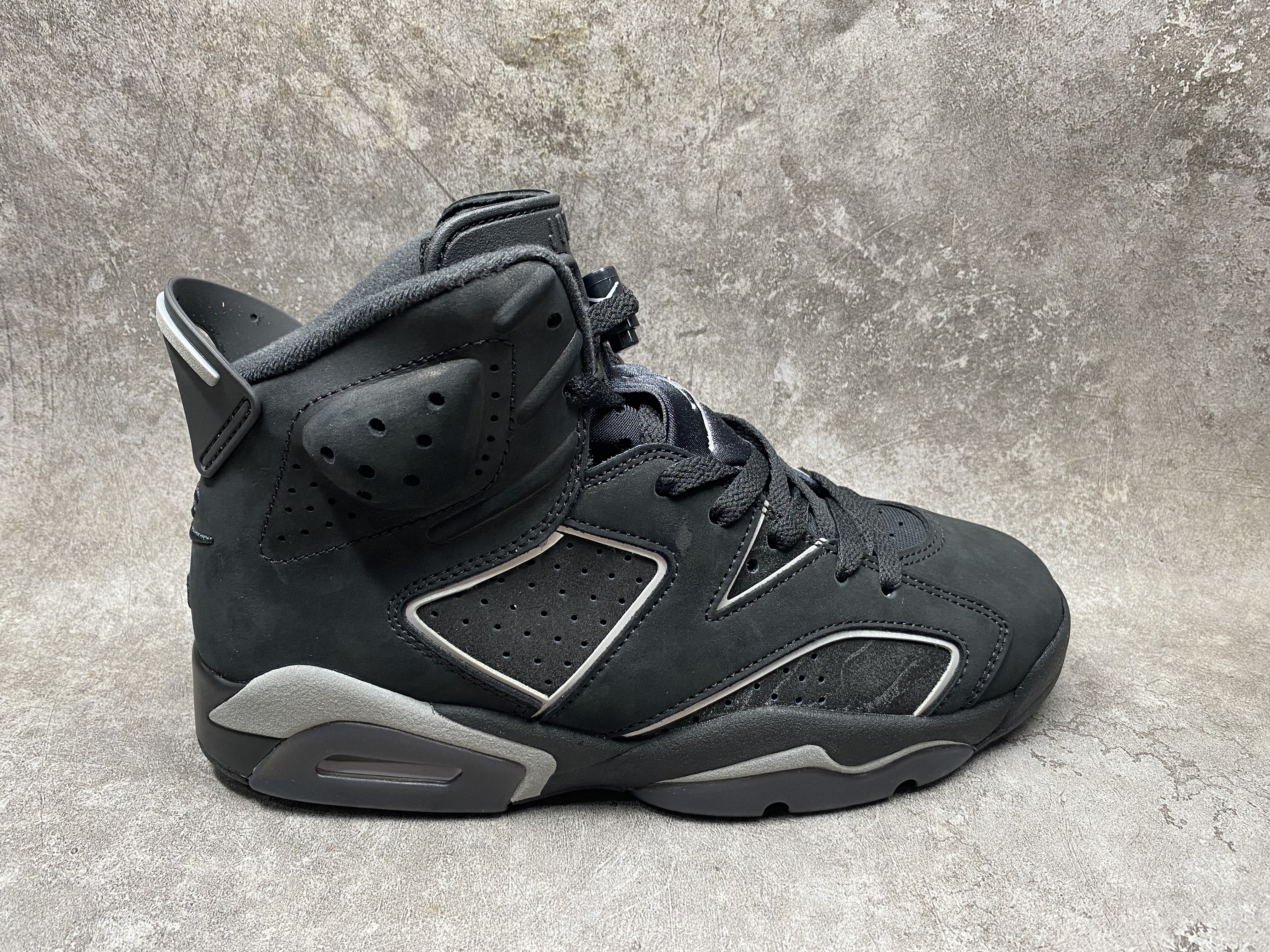 UA AIR Jordan 6 Retro