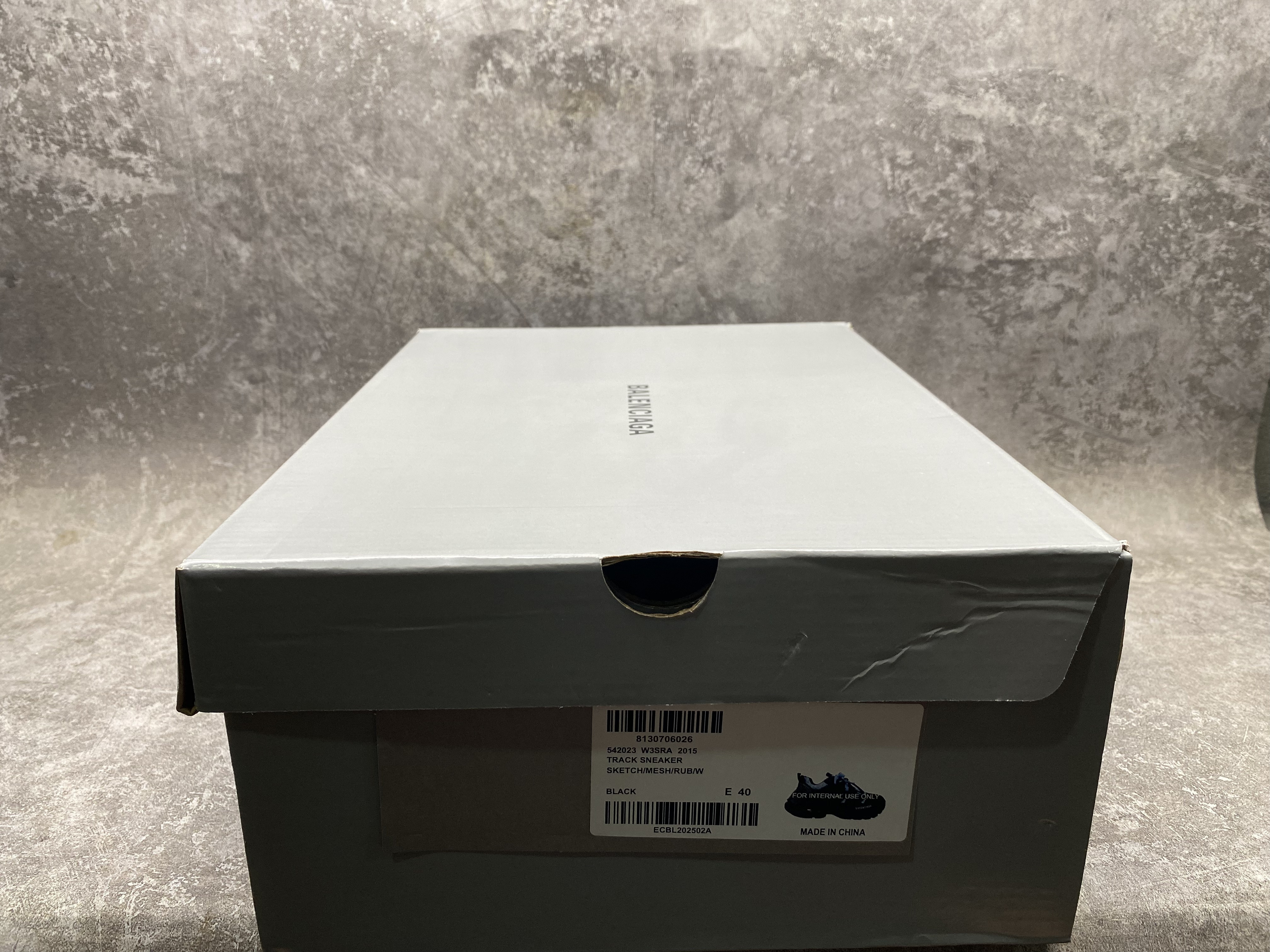 ua Ba*len*cia*ga track sneaker