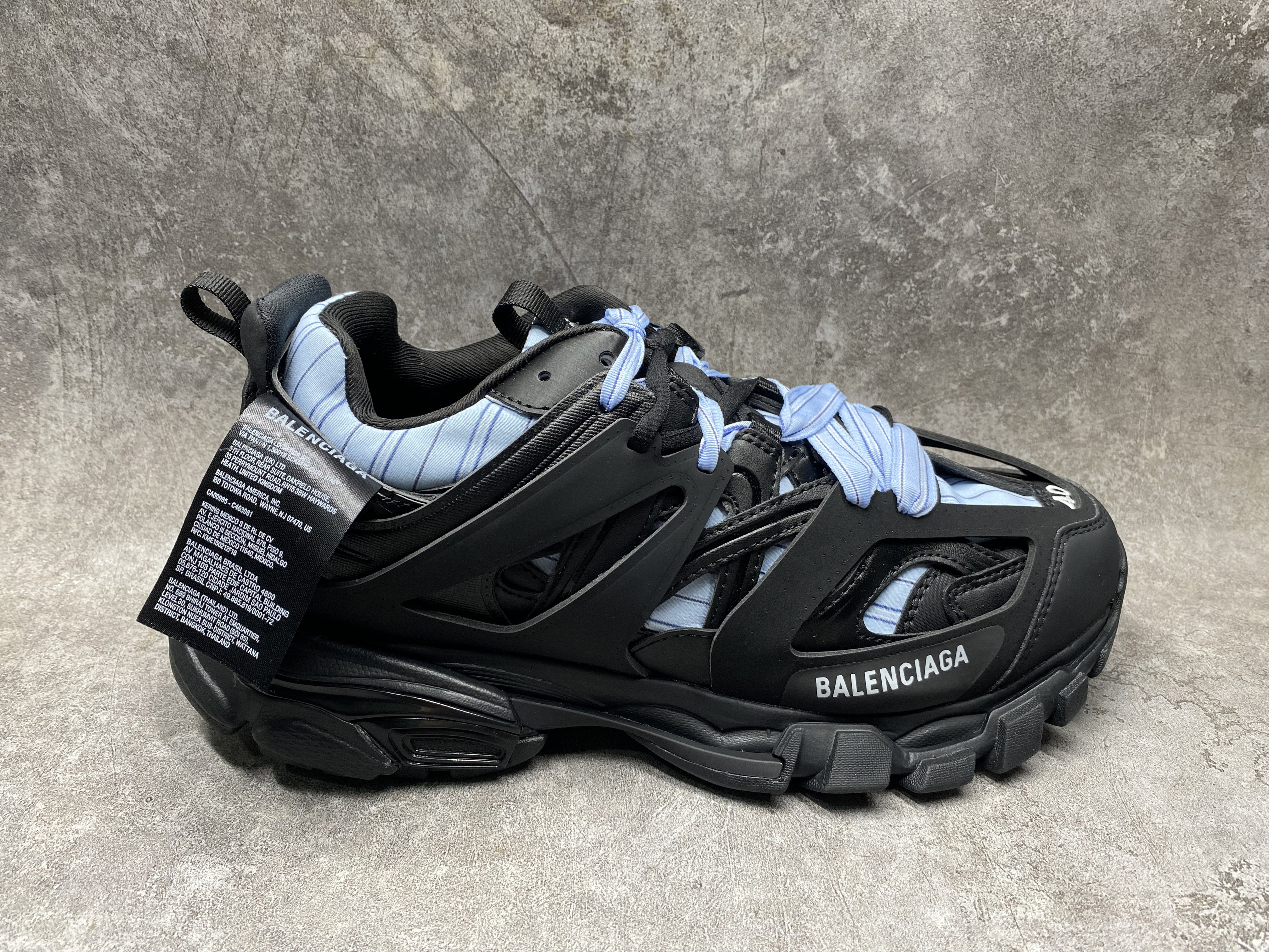 ua Ba*len*cia*ga track sneaker