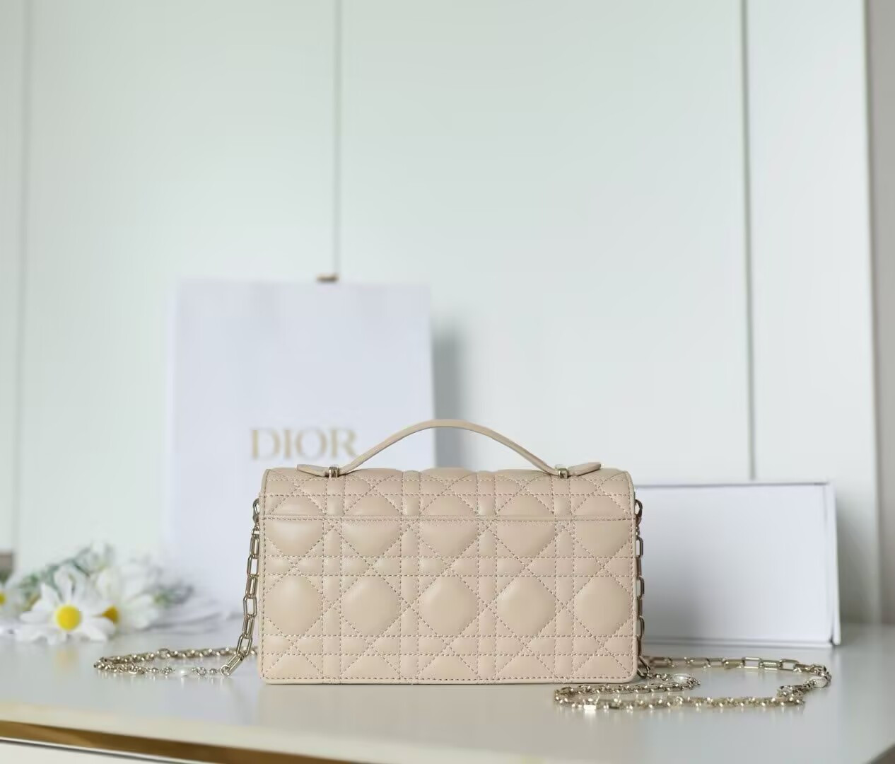 miss D*or mini handbag beige cannage woven pattern lambskin 21 x 11.5 x 4.5 cm
