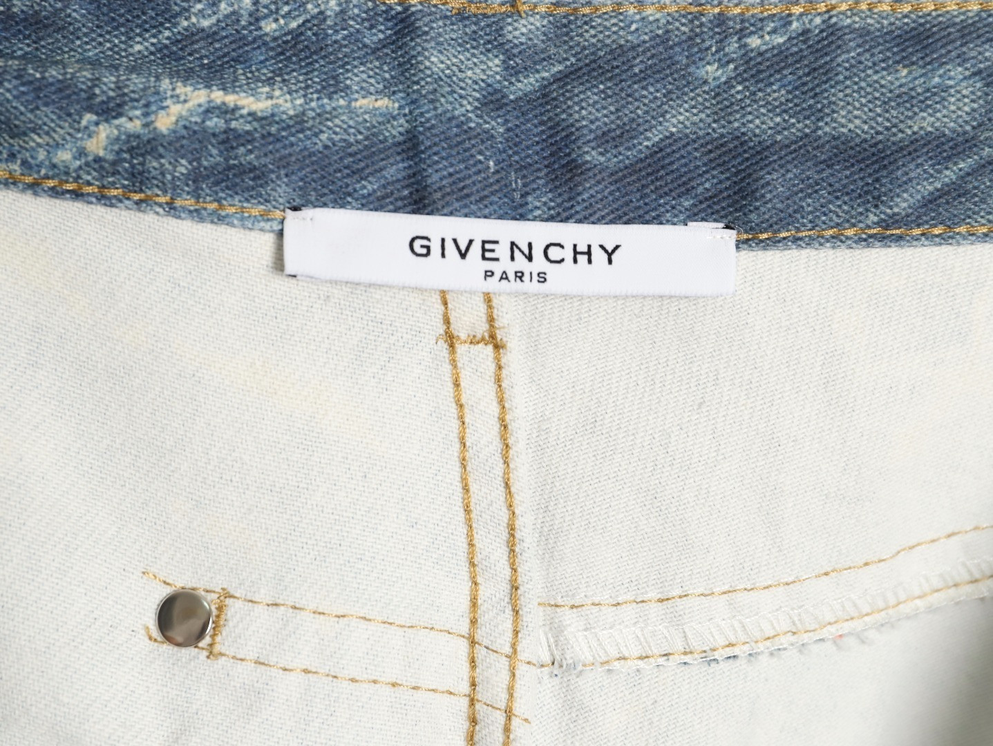 G1uenchy jeans
