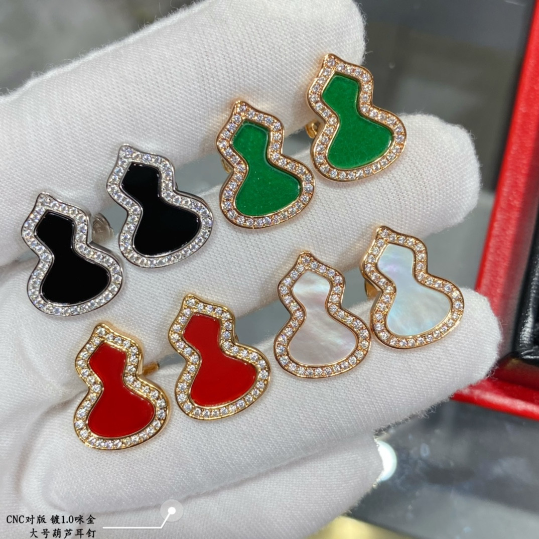 Qee1in large gourd stud earrings