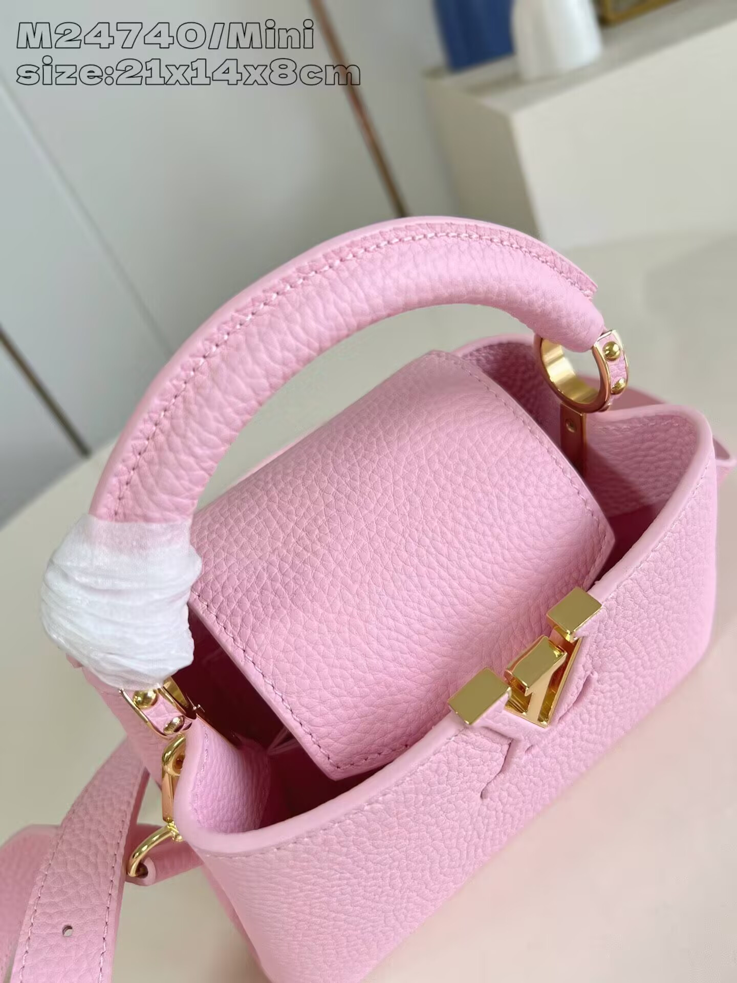LV Capucines Mini M24740 21x14x8cm