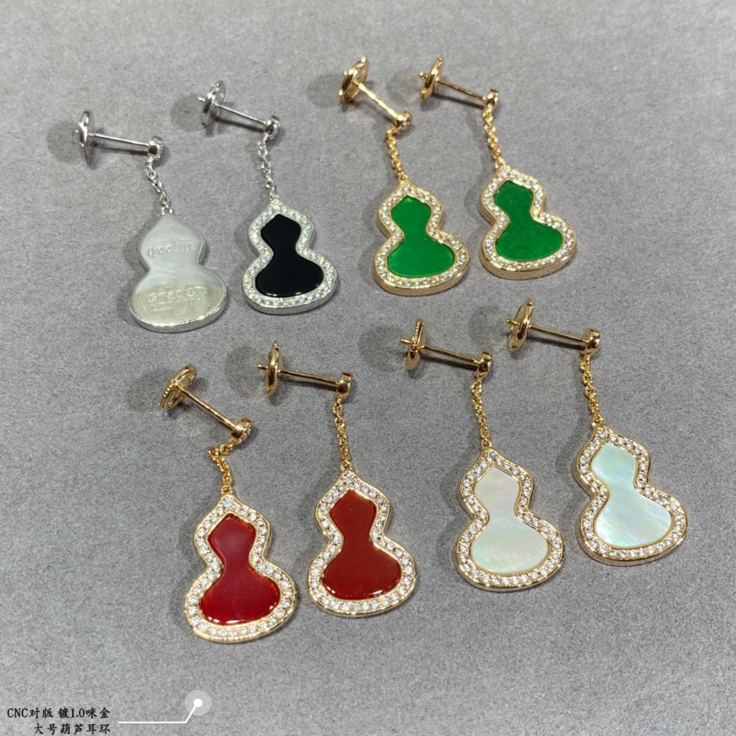 Qee1in large gourd earrings