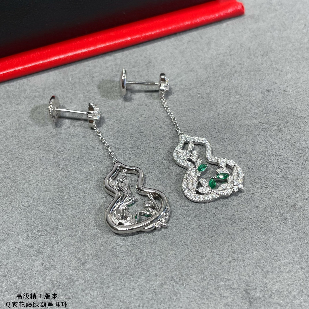 Qee1in vine gourd earrings