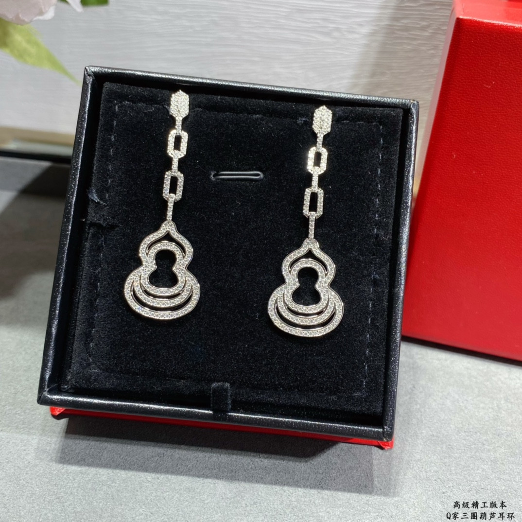 Qee1in triple hoop gourd earrings