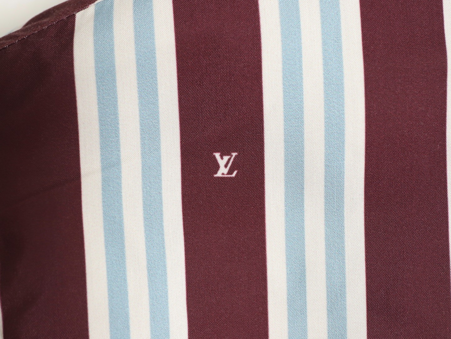 l0*is V*t0n lv short-sleeved shirts