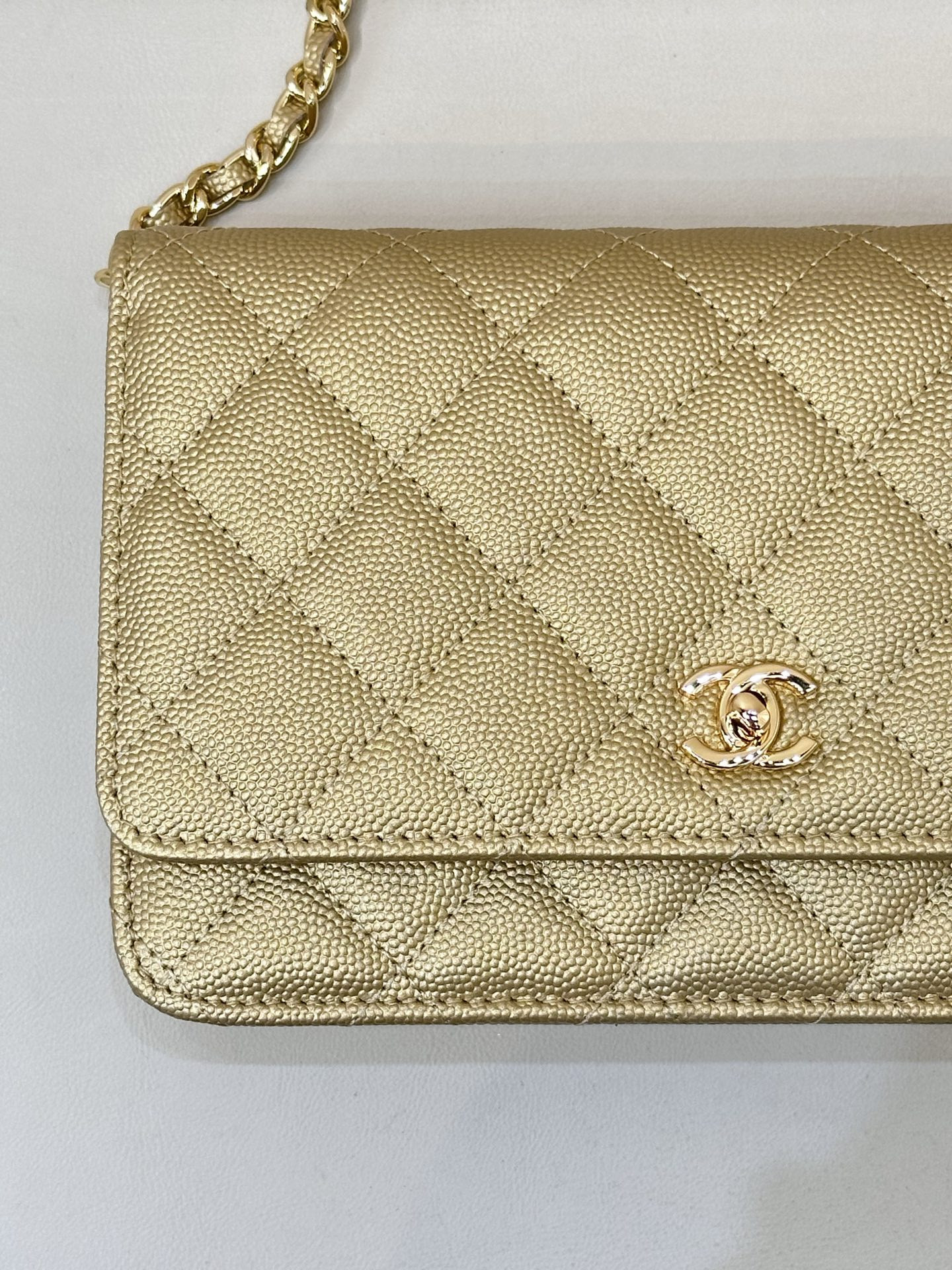 Ch*el woc classic wallet on chain 13x19x3cm