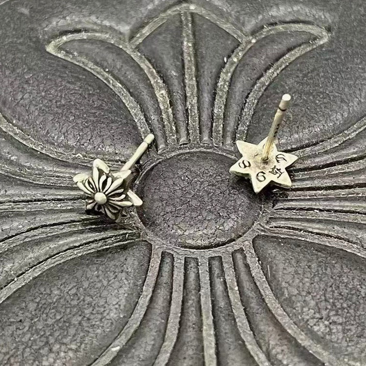 ch**me he**ts star of Dau1d earrings