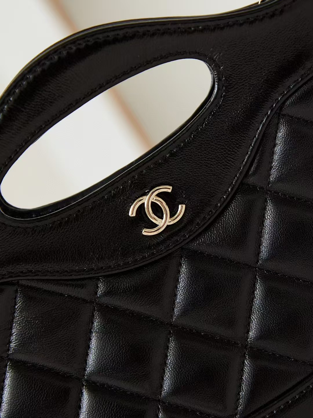 Ch*el 31 nano chain bag lambskin gold tone metal black as3656 17.5x20.5x4cm