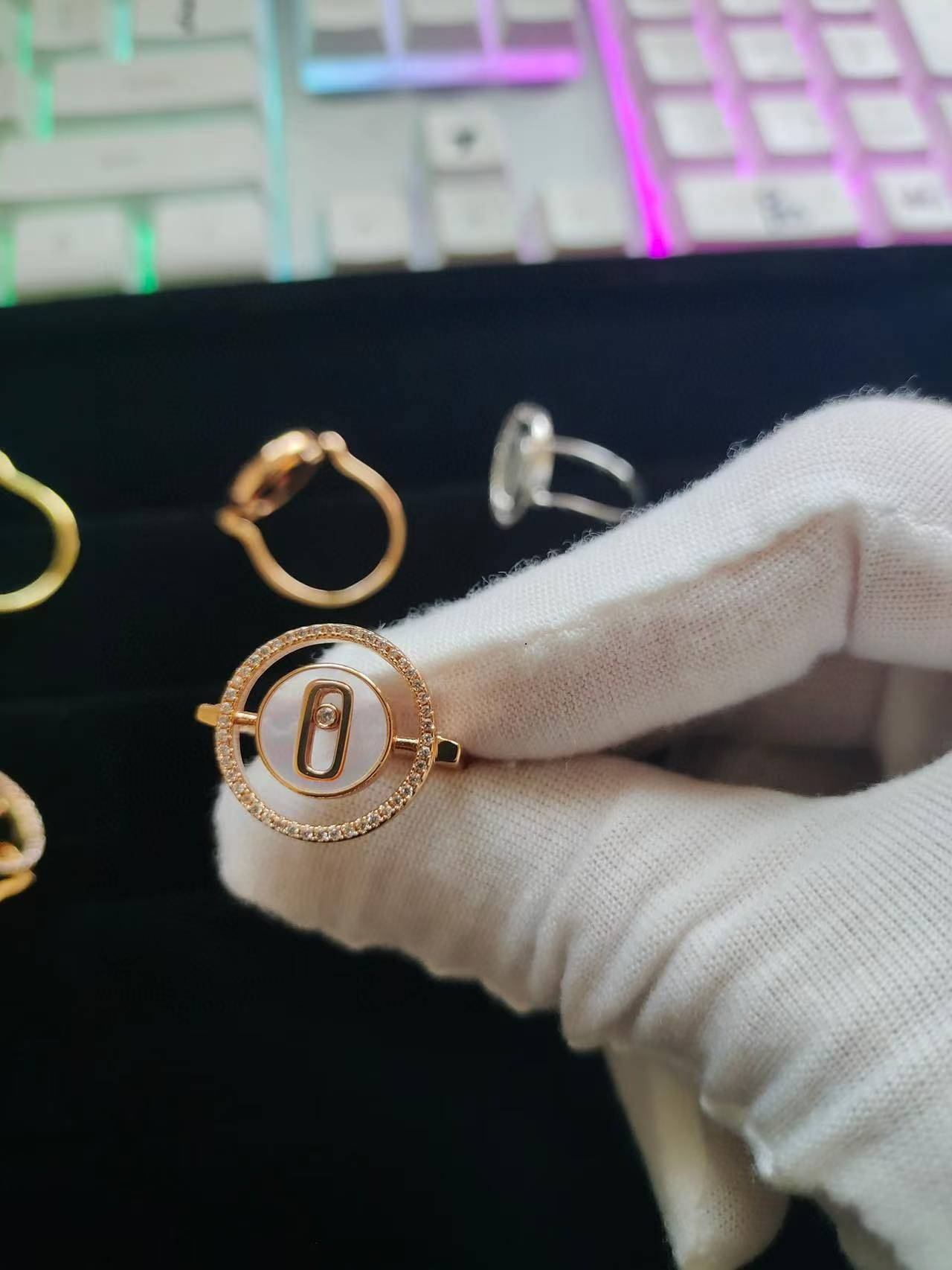 Mes1kaa ring