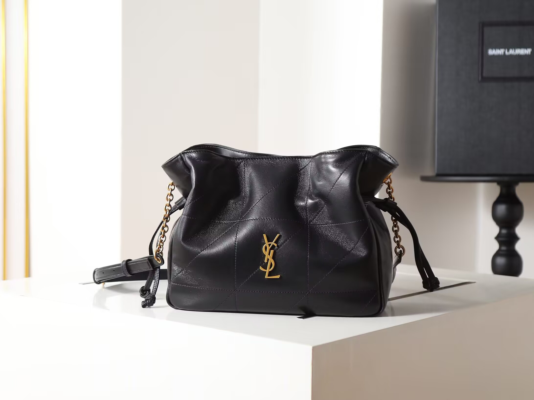 Y*L jamie 4.3 pochon quilted leather shoulder bag 26x18x11cm