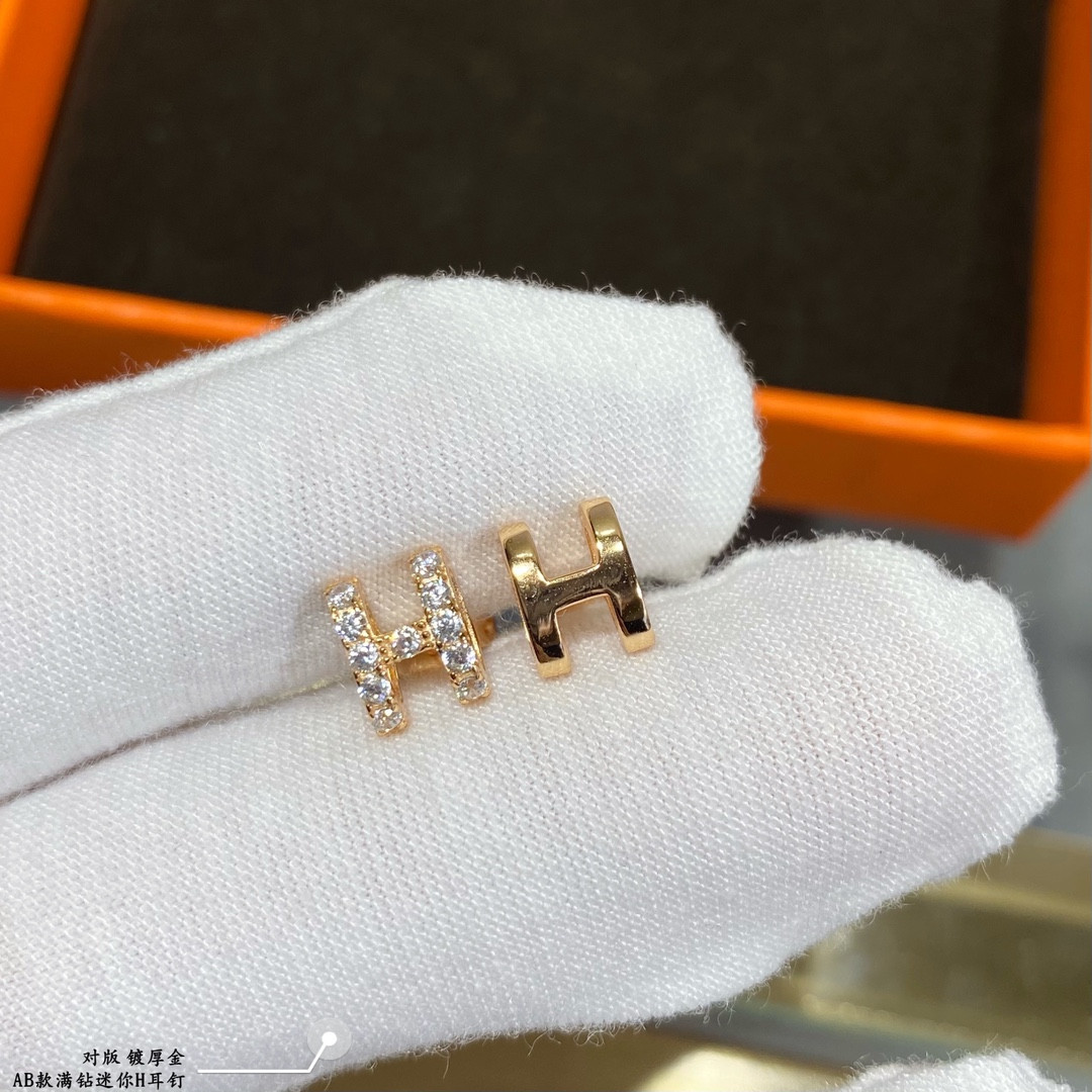 H**mes ab style fully di*m*nd-encrusted  h  stud earrings