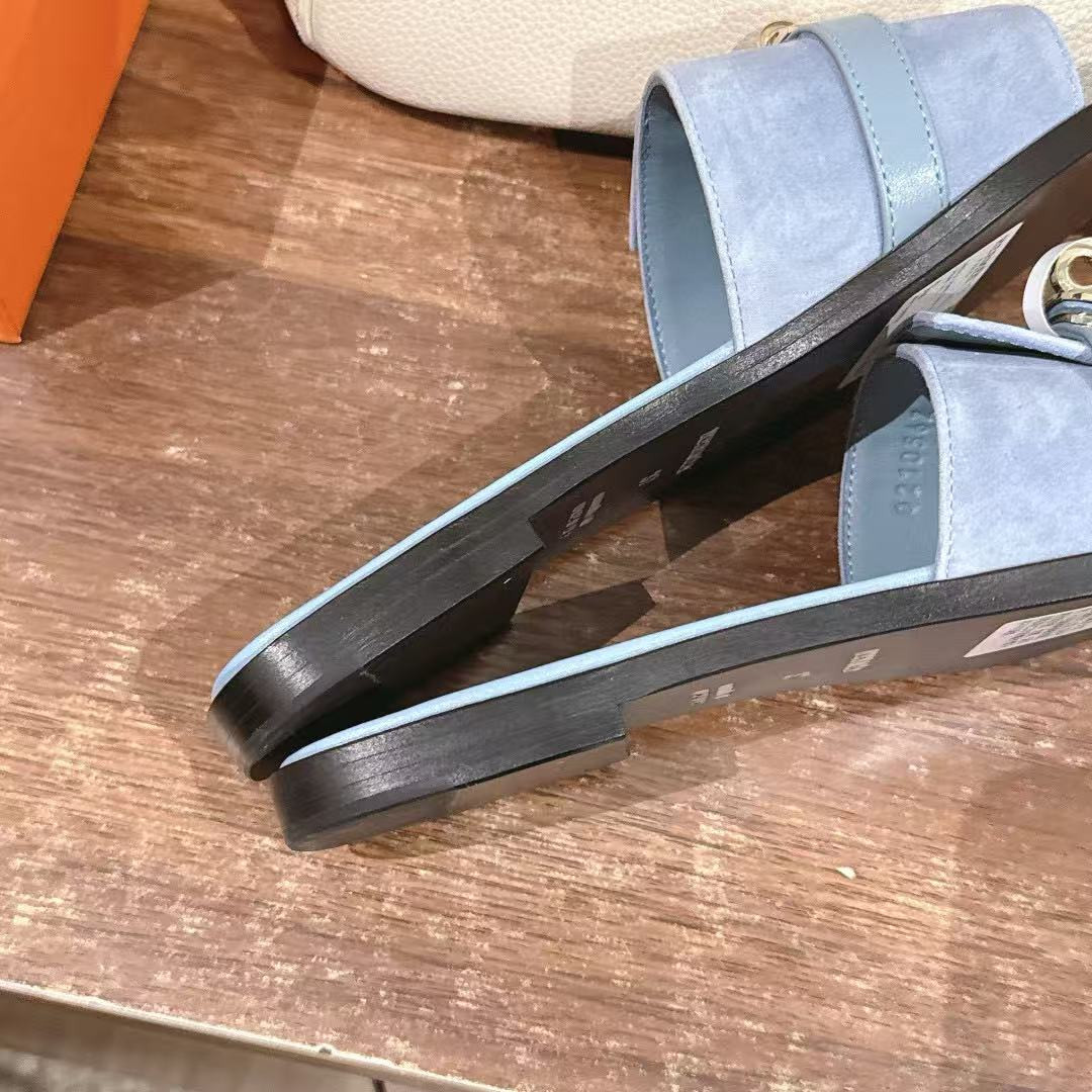 ua H**mes giulia sandal
