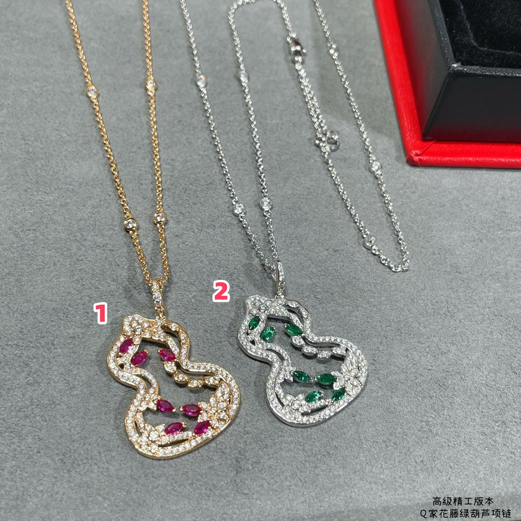 Qee1in vine gourd necklace