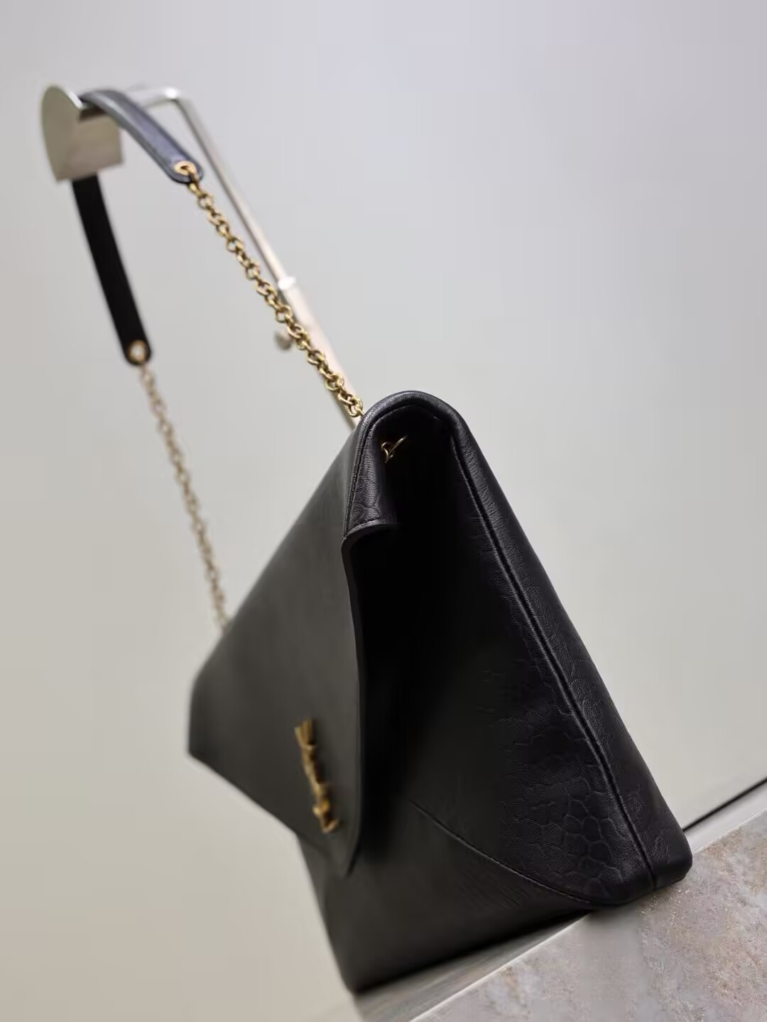 Y*L cassandre pouch on chain black 35x22x3-4.2cm