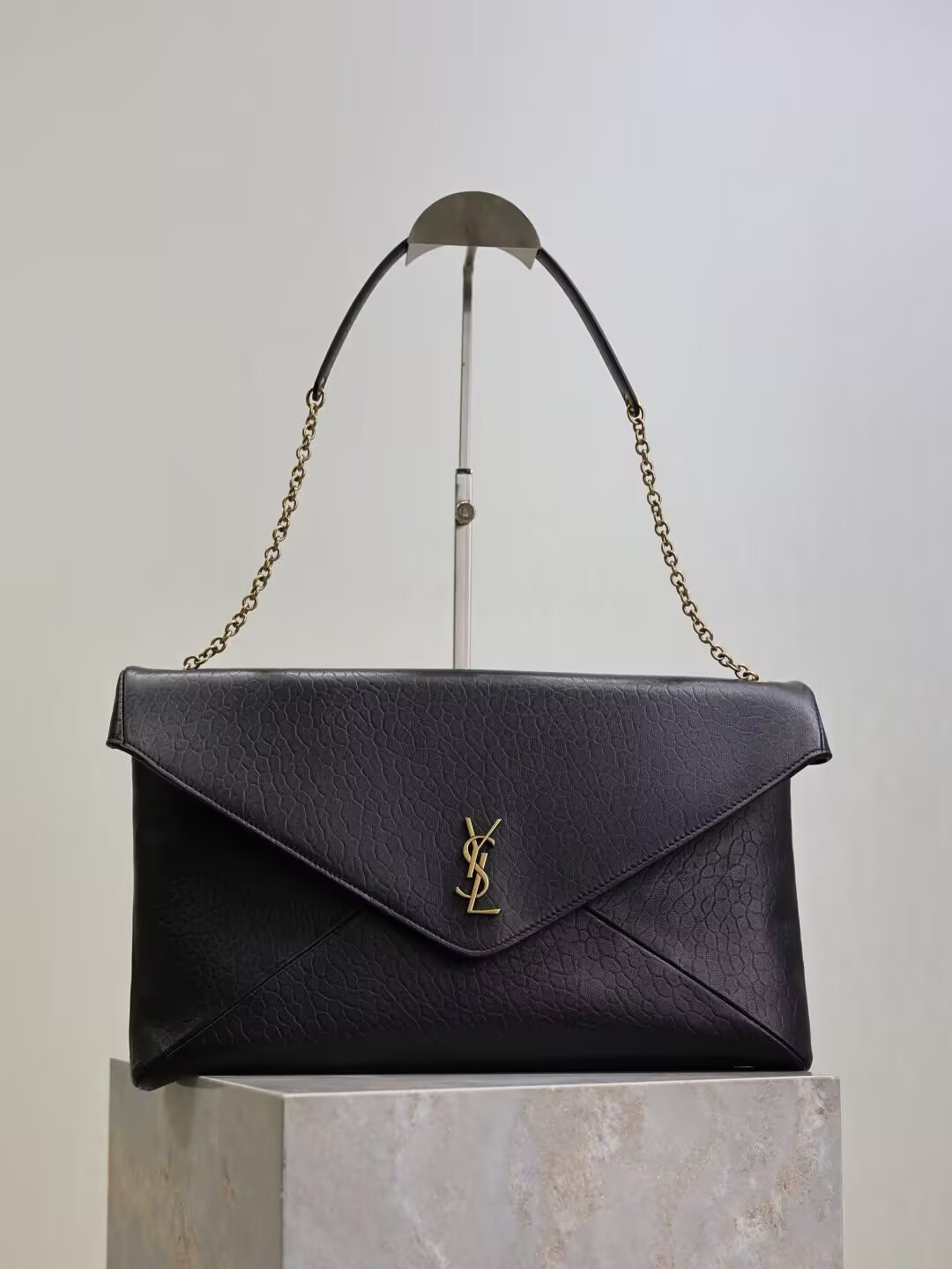 Y*L cassandre pouch on chain black 35x22x3-4.2cm