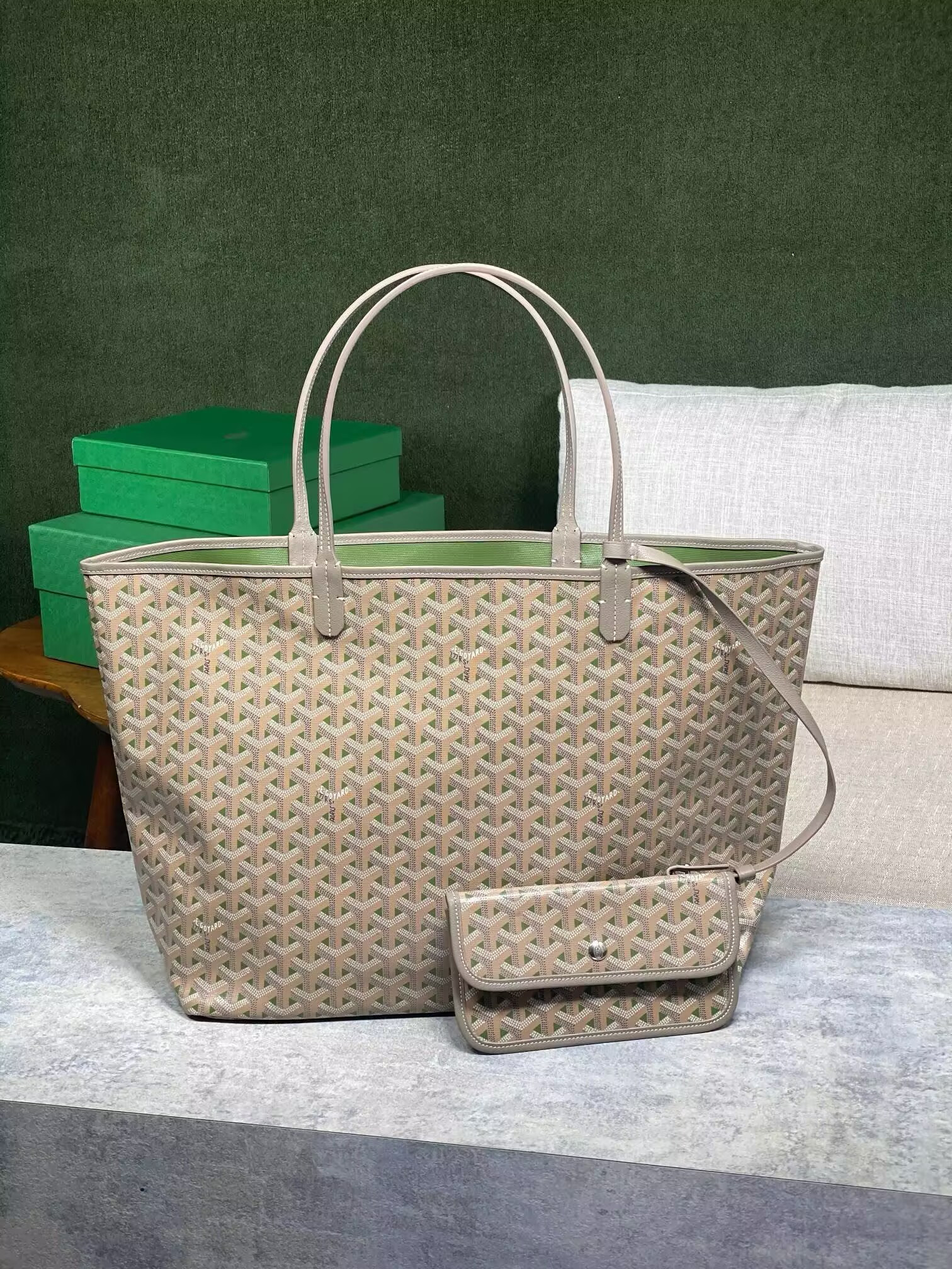 Go*ard saint l0*is gm bag 34 cm x 20 cm x 40 cm