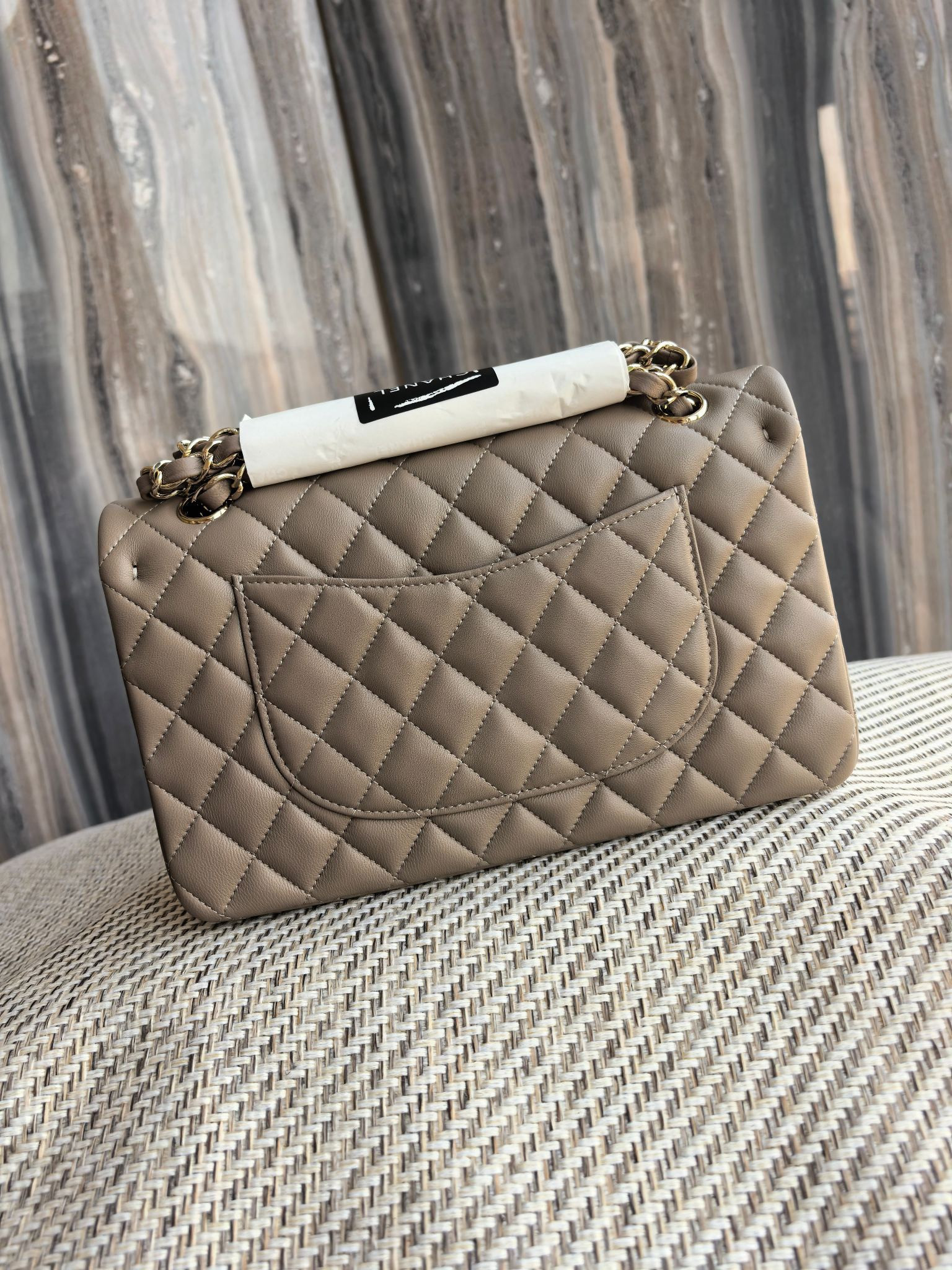 Ch*el classic flap bag light gold hardware 15.5x25.5x6.5cm