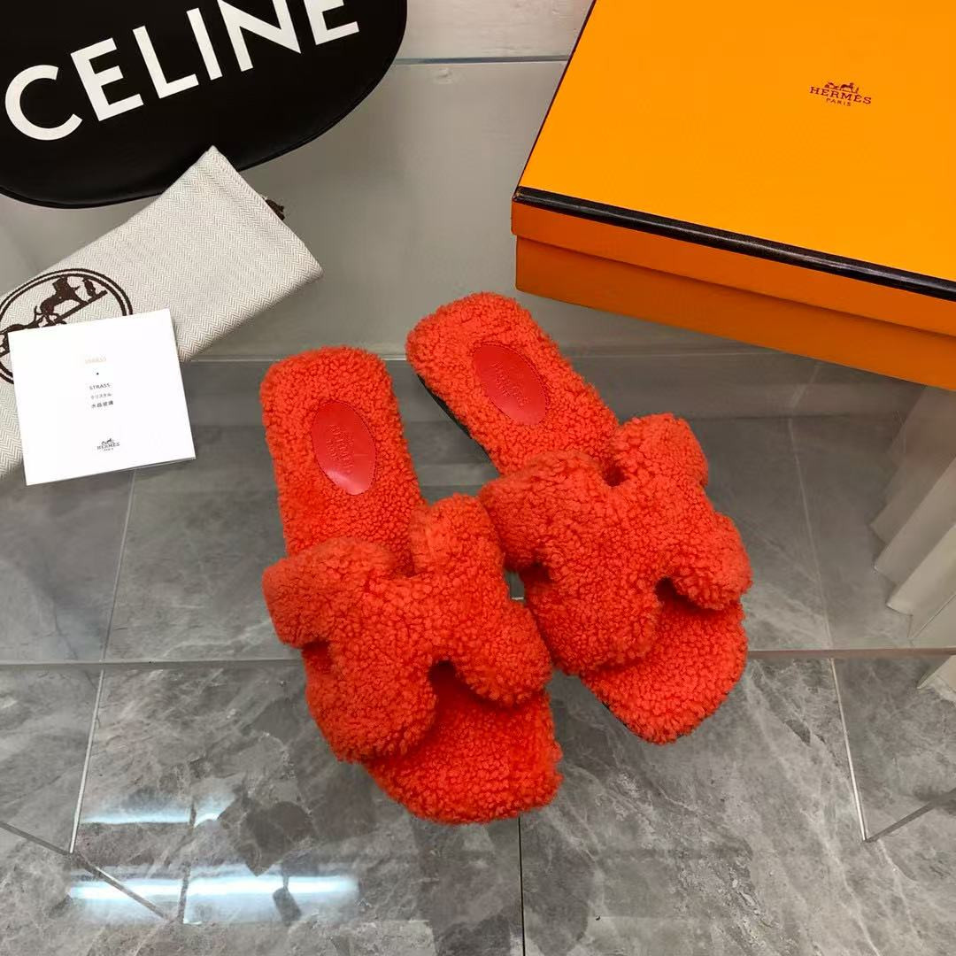ua H**mes oran sandal
