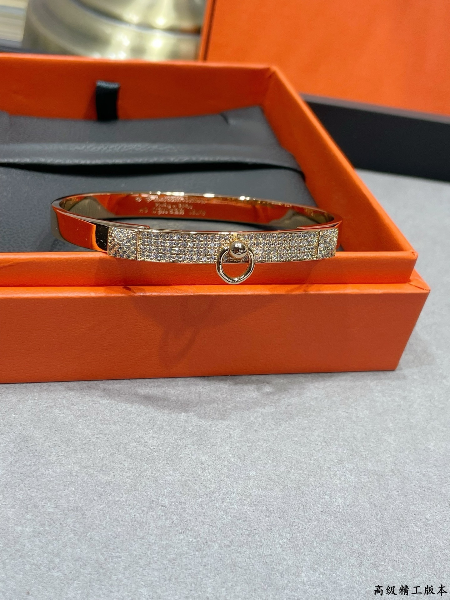 h**mes rivet half Di*m*nd bracelet