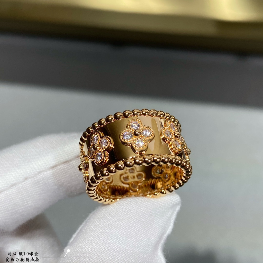V*N CL*F & arpels wide kaleidoscope ring