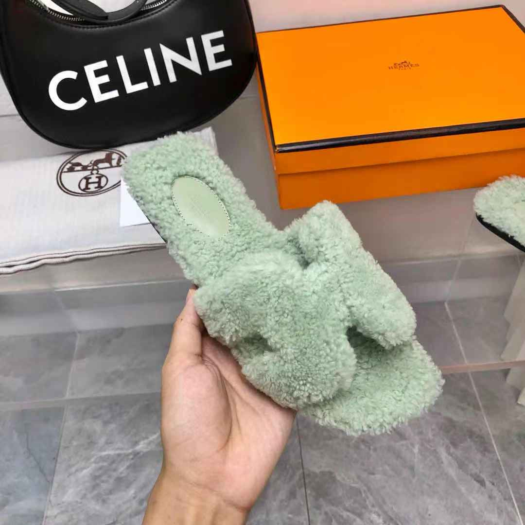ua H**mes oran sandal